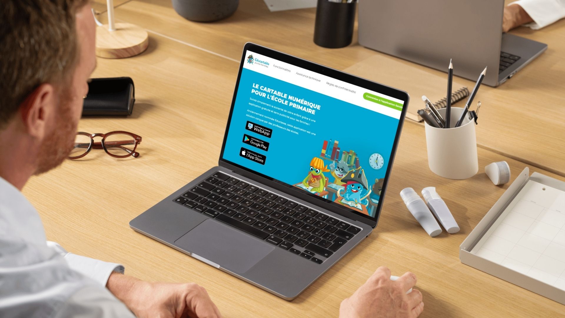 La page d'acceuil de www.educartable.com sur un ordinateur portable