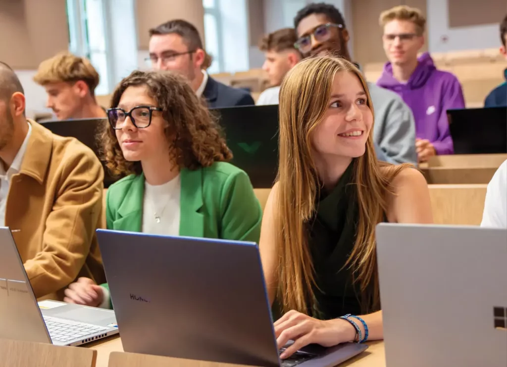 Ecole supérieure d’informatique CODA