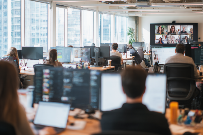 Découvrez comment la communication numérique transforme les entreprises dans l'ère digitale